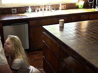 Hot Blonde Teen Gives Amazing Massage Handjob Cumshot