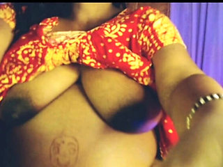 Hot Sexy Girl Shows Big Tits Pussy