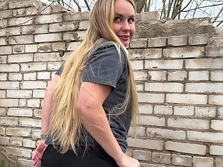 Outdoor Pee and Anal Play Ass to Mouth