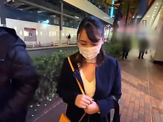 300ntk-573　まんまるお乳のFカップ美巨尻美女