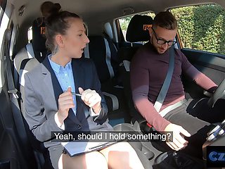 Czech sex - cougar driving instructor needs her snatch licked to calm her down