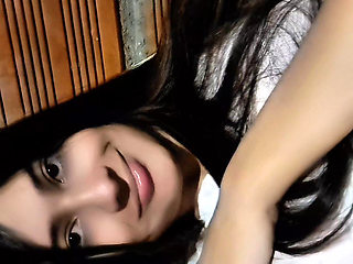 COLOMBIAN TOUCHES WITH HER STEPSON IN VIDEO CALL