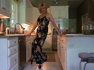 Blonde JDTG in Pantyhose