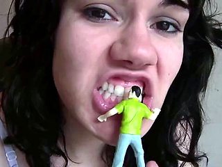 Lucy Skye - Giantess Lucy Eats Losers FemDom