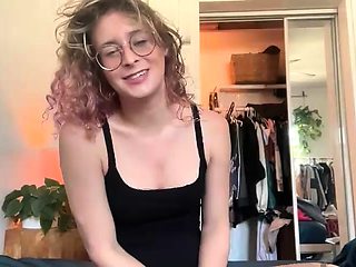 Amateur Video Amateur Webcam Girl Masturbates