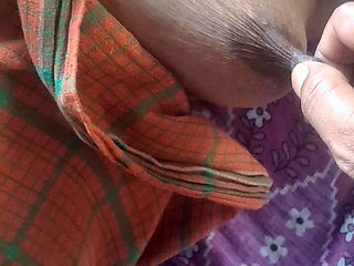 Desi assam bhabi show hairy pussy boobs and fingering