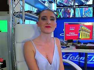 Free Lia Louise Doing Gangbang Bukkake Cum In Mouth