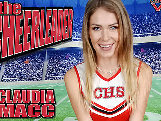 Claudia Macc: The Cheerleader - Povcentralvr