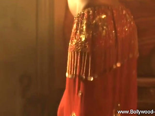 International beauty from sensual India is gorgeous naked