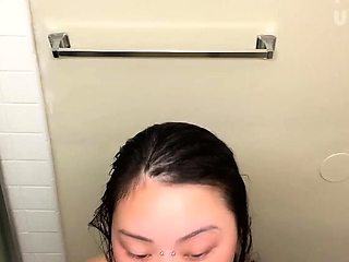 Amateur Webcam Big Boobs Blonde Teen Spit Games