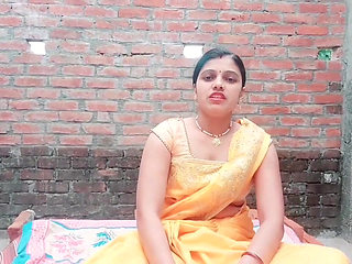 Watching Indian outdoor stepmom take a hot bath makes her stepson go crazy for fucking her