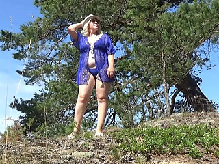 New swimsuit mommy - Photoset on nature