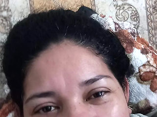 Beautiful girlfriend sucking deep throat latina