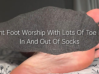 Silent Foot Worship with Lots of Toe Play in and Out of Socks
