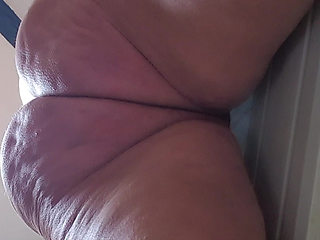 Bbw pute gros cul twerk