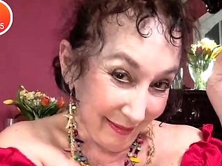 She loves to play with that fat kitty!!