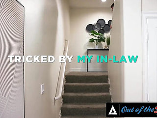 Sexy Teen Emma Rosie Gives In-Law a Nuru Massage and Deep Throat Blowjob
