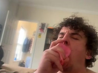 It's my destiny to be a sissy femboy, my ass is for sale daddies