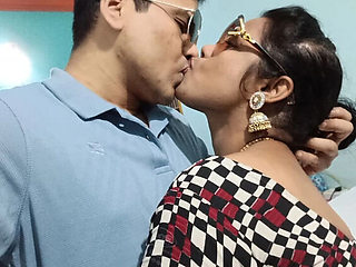 Tamil Office Manager Fucked Hard by Boss - Romantic Blowjob in Saree