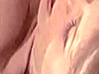 Retro Hard Fucking and Squirting on Pussy