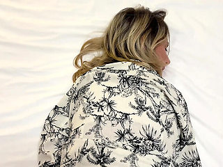 Dianne Fox Takes Hard Deep Thrusting on Her Knees in Italy Amateur Homemade Sex