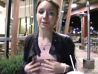 Teen Roller Skater Aurora Exposed