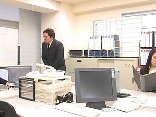 Japanese beauty Ai Mizushima's creampie from her new boss