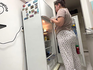Filling up My Fridge with Stinky Farts