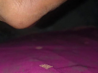 Young ladka apne mote penis ki massage karta hai