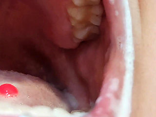 4K Tongue Mouth Uvula Face Toothbrushing Good Quality Image