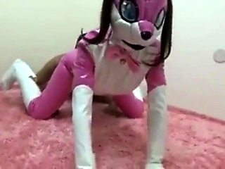 Amateur Webcam Teen Flashes Masturbates