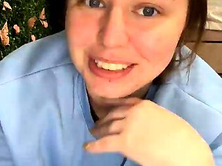 Brunette Couch Webcam Solo Fun Masturbating