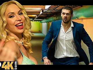 VIP 4K featuring Vera Jarw's high heels video