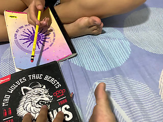 STEPSISTER GIVES CHRISTMAS GIFT AND ENDS UP IN FUCKING