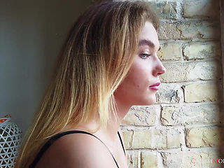 Denise Adorable Pretty Babe in Glamour Video