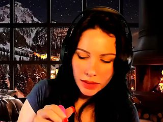 Brunette Solo Webcam Masturbation