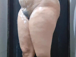 Riya 18+ teen take  bath video leak indian girl