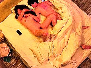 Amateur couple copulation on hidden cam