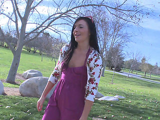 Ashli Orion just wants her shaved pussy fucked