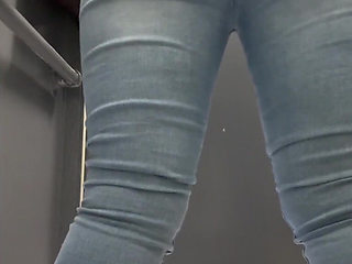 Desperate for Pee Bouncing Compilation