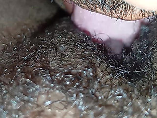 Brand new bbw giving the pussy in the favela shack.