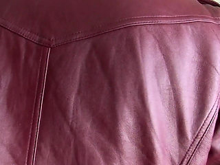 Japanese Husband Watches Wife's Hairy Pussy Fucked by Another Man - Cuckold Couch Creampie