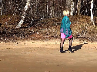 Sexy outfit for spring walk