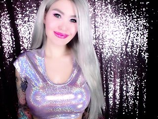 Amateur Blonde With BIG BOOBS Hot Free Cam Show