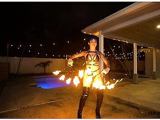 Pawg Babe Jewelz Blu Knows How To Handle Fire And Big Black Cocks