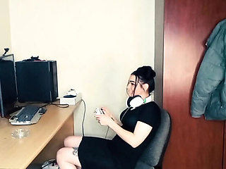 Amateur Teen Tattooed Girl Fucked Hard by Guy During Gaming Role Play - Homemade HD Sex