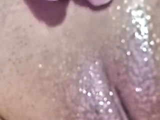 Do you like Colombian and big tits