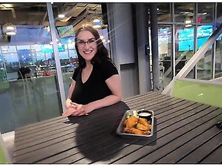 Fucking Waitress At Top Golf 4k Twitter Thegorillagrip