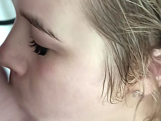 Hot Blonde Gets Hot in the Shower