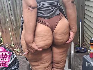 THE PHAT ASS ANAL QUEEN